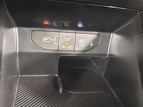 New 2025 Kia Sorento SX image 28