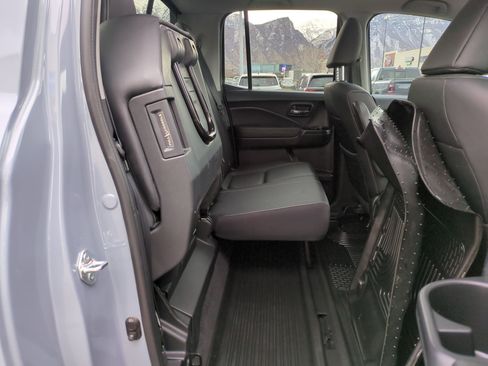 Used 2023 Honda Ridgeline RTL-E image 34