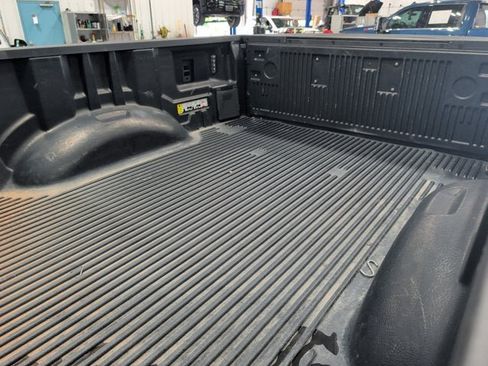 Used 2025 Ford F250 4x4 Crew Cab Super Duty image 7
