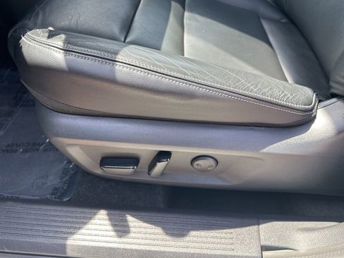 Used 2021 Nissan Rogue SL AWD/4WD image 12