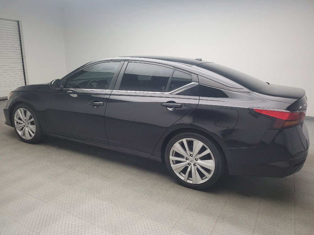 Used 2019 Nissan Altima 2.5 SR FWD image 3