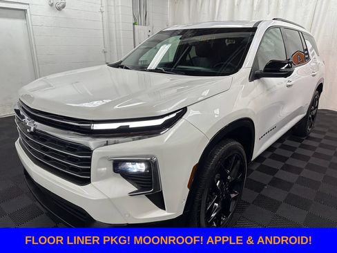 Used 2025 Chevrolet Traverse RS w/ LPO, Floor Liner Package AWD/4WD image 1