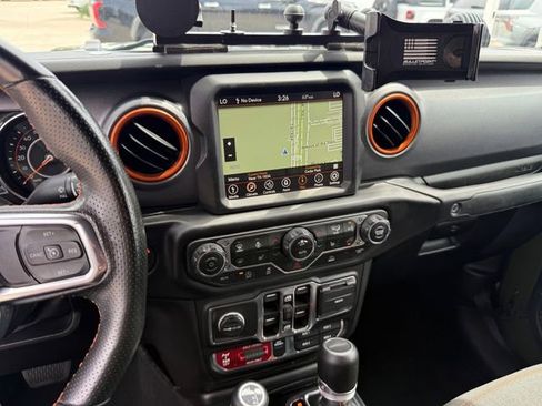 Used 2023 Jeep Gladiator Mojave w/ Cold Weather Group AWD/4WD image 14