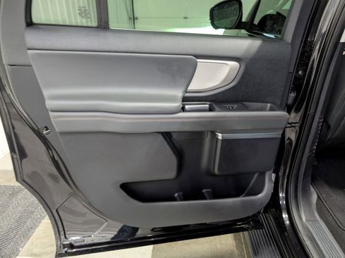 Used 2025 Ford Expedition Max Active image 9