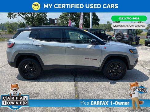 Used 2023 Jeep Compass Trailhawk AWD/4WD image 4