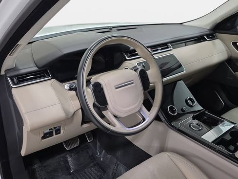 Used 2018 Land Rover Range Rover Velar R-Dynamic SE AWD/4WD image 16