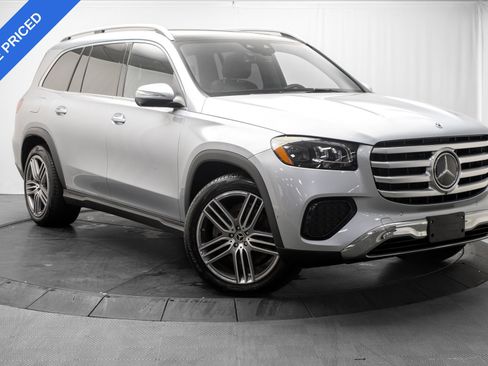 Used 2025 Mercedes-Benz GLS 450 4MATIC image 1
