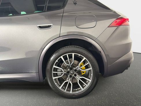 Used 2023 Maserati Grecale Modena AWD/4WD image 15