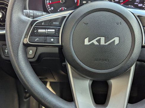 Used 2024 Kia Forte LXS image 21