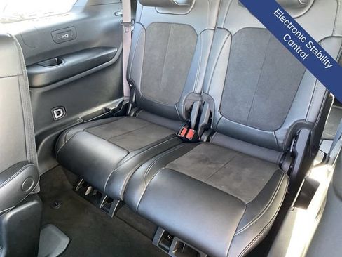 Used 2025 Jeep Grand Cherokee L Laredo AWD/4WD image 20