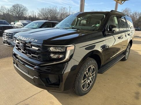 New 2025 Ford Expedition Active image 23