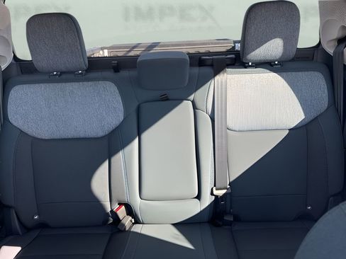 Used 2025 Ford Maverick XLT w/ Equipment Group 302A image 10