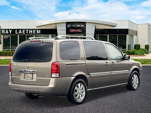Used 2006 Buick Terraza CXL w/ Driver Confidence Package FWD image 4