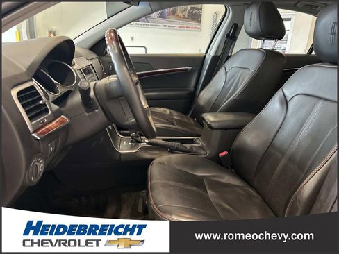 Used 2010 Lincoln MKZ Base image 14