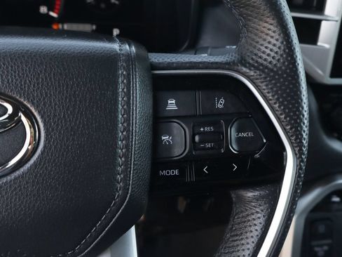 Used 2025 Toyota Tundra Platinum AWD/4WD image 28