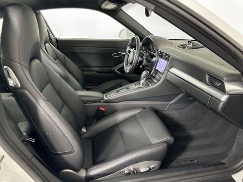 Certified 2017 Porsche 911 Carrera 4S image 33