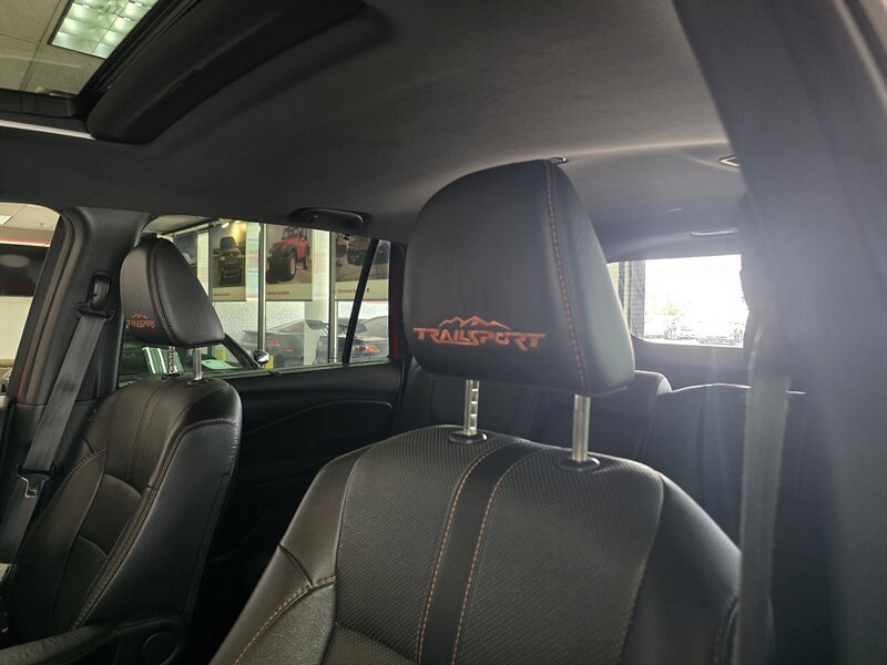 Used 2022 Honda Passport TrailSport image 38