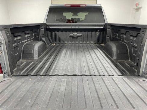 Used 2023 Chevrolet Silverado 1500 LT w/ Z71 Off-Road Package AWD/4WD image 24