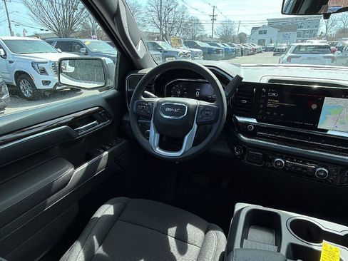 New 2026 GMC Sierra 1500 SLE image 21