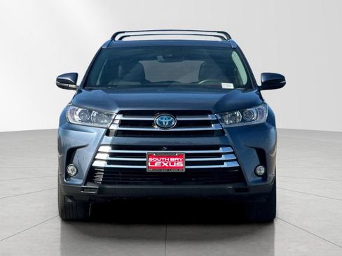 Used 2017 Toyota Highlander Limited Platinum AWD/4WD image 9
