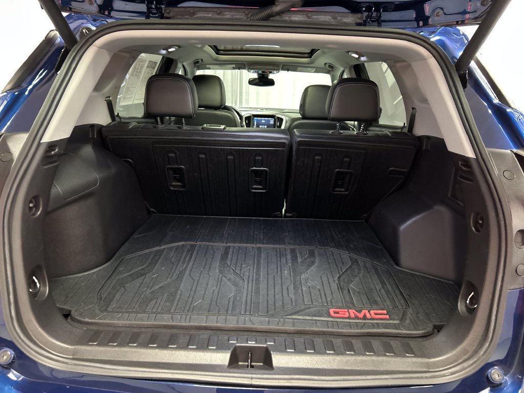 Used 2022 GMC Terrain SLT w/ Elevation Edition FWD image 24