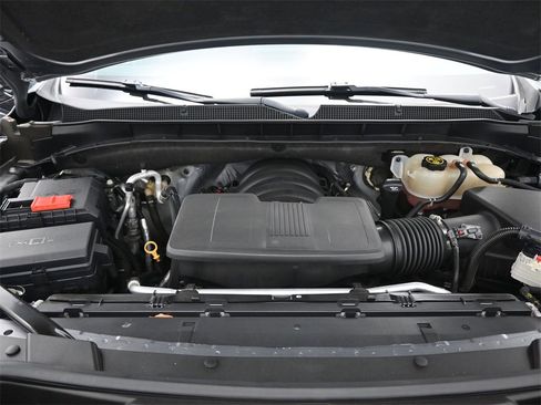 Used 2021 Chevrolet Suburban Z71 w/ Max Trailering Package image 12