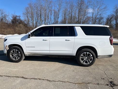Certified 2025 Chevrolet Suburban LS image 6
