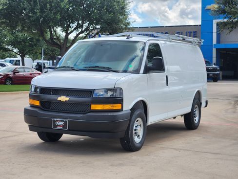 New 2025 Chevrolet Express 2500 WT w/ Driver Convenience Package image 10