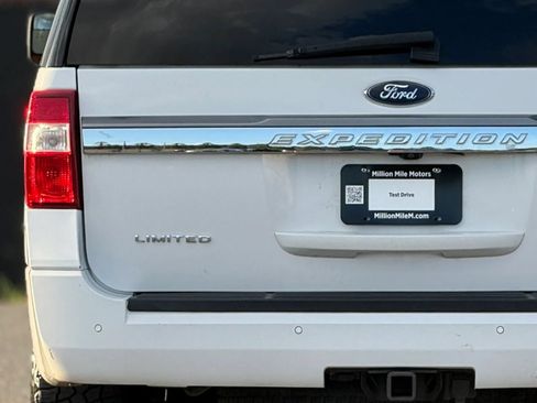Used 2017 Ford Expedition EL Limited RWD image 13