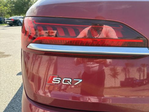 Used 2021 Audi SQ7 Premium Plus w/ Executive Package AWD/4WD image 13