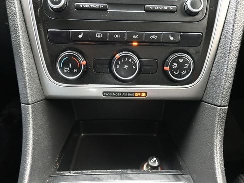 Used 2014 Volkswagen Passat 1.8T Wolfsburg Edition image 18