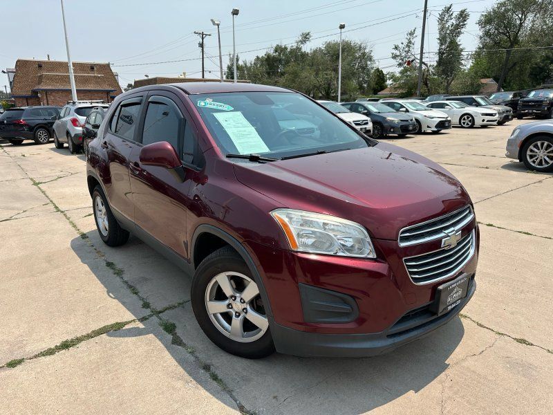Used 2016 Chevrolet Trax LS AWD/4WD image 1