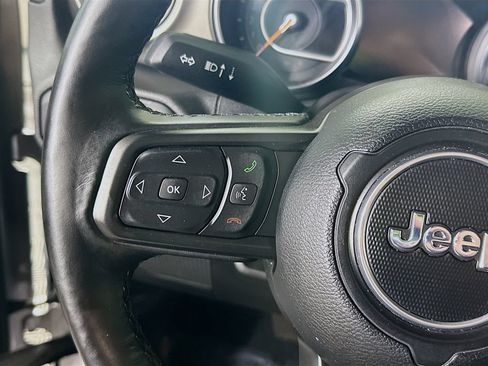 Used 2021 Jeep Wrangler Sport AWD/4WD image 20