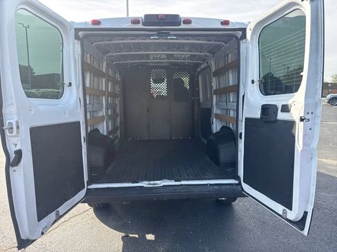Used 2025 RAM ProMaster 2500 w/ U-Haul Equipment Group FWD image 13