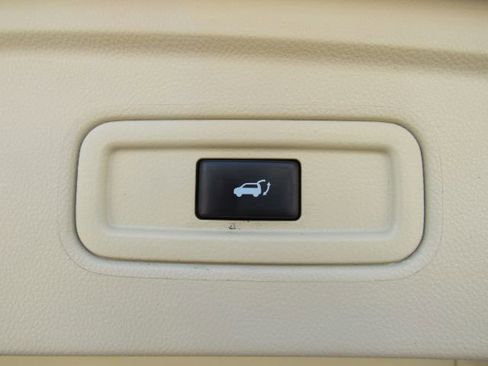 Used 2014 INFINITI QX70 2WD w/ Premium Package image 26