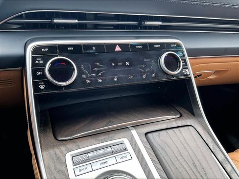 Used 2024 Genesis GV80 3.5T AWD/4WD image 29