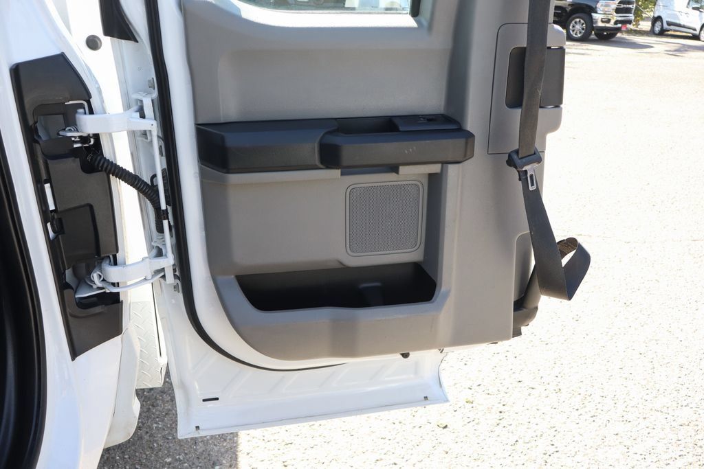 Used 2022 Ford F350 XL w/ Power Equipment Group RWD image 23