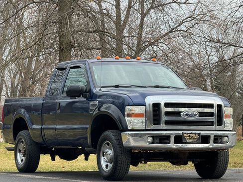 Used 2008 Ford F250 XLT AWD/4WD image 2