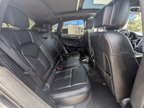 Used 2015 Porsche Macan Turbo AWD/4WD image 11