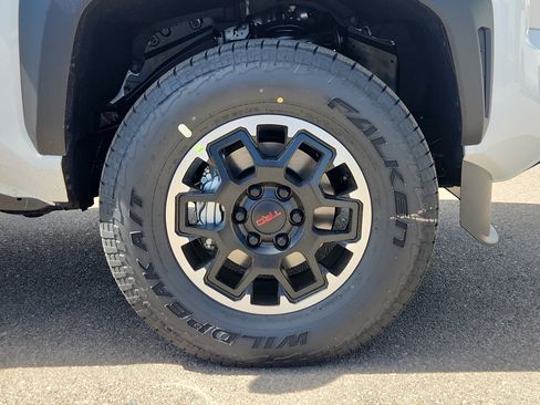 New 2026 Toyota Tacoma TRD Off-Road w/ TRD Off Road Upgrade Package AWD/4WD image 14