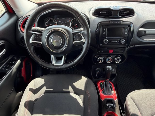 Used 2017 Jeep Renegade Trailhawk w/ Cold Weather Group II AWD/4WD image 22
