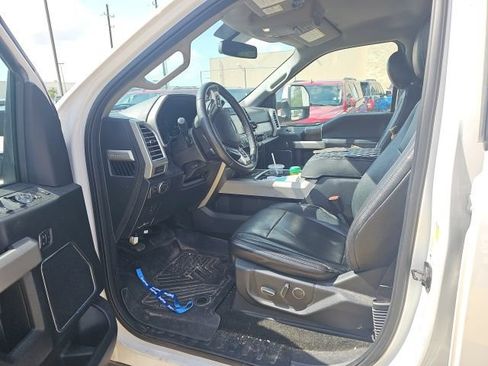 Used 2017 Ford F250 Lariat w/ Lariat Value Package AWD/4WD image 1