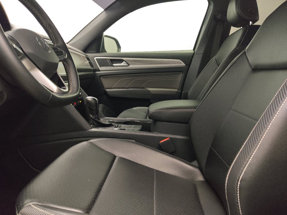 Used 2022 Volkswagen Atlas Cross Sport SE FWD image 17
