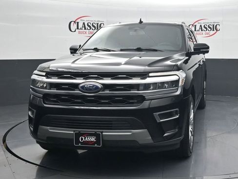 Used 2022 Ford Expedition Max Limited image 4