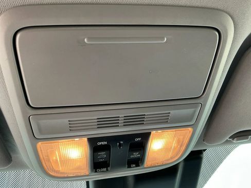 Used 2018 Honda Odyssey EX-L image 36