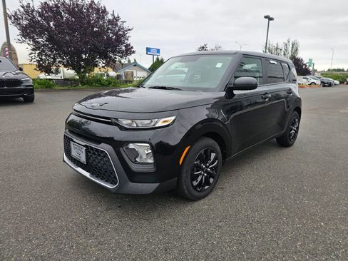 Used 2021 Kia Soul LX FWD image 3