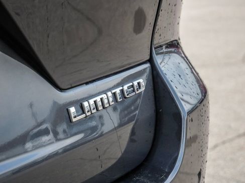 Used 2022 Jeep Grand Cherokee Limited AWD/4WD image 12
