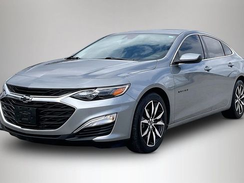 Used 2024 Chevrolet Malibu RS FWD image 2