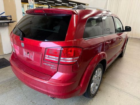 Used 2010 Dodge Journey SXT w/ Flexible Seating Group FWD image 5
