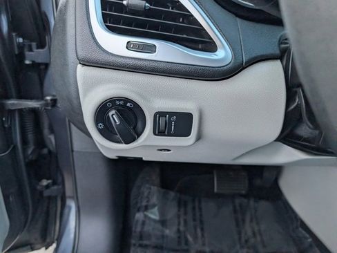 Used 2013 Dodge Dart SXT image 10